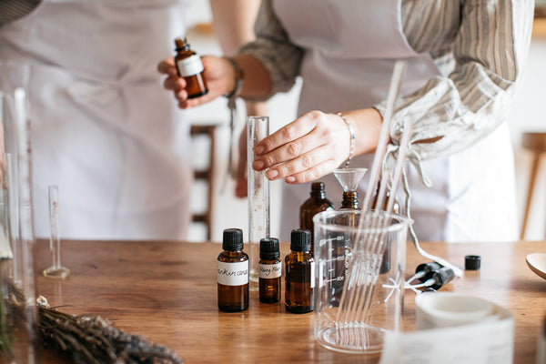 5 Best Essential Oils to Improve Your Health & Wellbeing